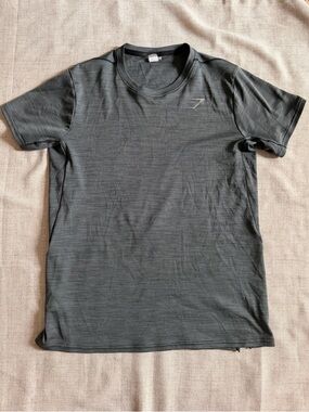 GymShark Shirt - S/M